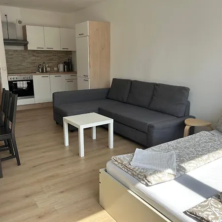 Mydistrict Hidden Gems - Innrain 102 Innsbruck